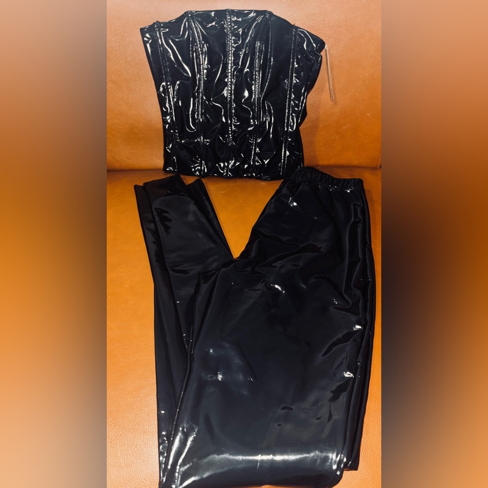 SKIMS ONYX Stretch Vinyl Leggings and Corset Set